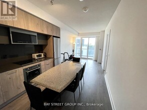 25-725 Adra Grado Way in Toronto, ON - Building Photo - Building Photo