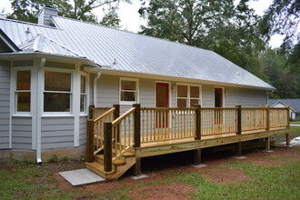 131 Wagon Wheel Cir in Griffin, GA - Building Photo - Building Photo