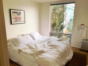 129 11th Ave E in Seattle, WA - Building Photo - Building Photo