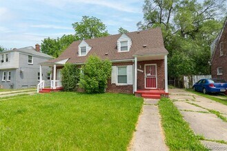 12702 Kelly Rd in Detroit, MI - Building Photo - Building Photo