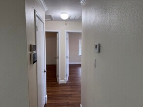 6015 8th Ave in Sacramento, CA - Foto de edificio - Building Photo