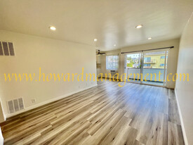 10206RE in Los Angeles, CA - Building Photo - Building Photo