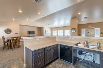 Samuelson Place Apartments in Sandpoint, ID - Foto de edificio - Building Photo