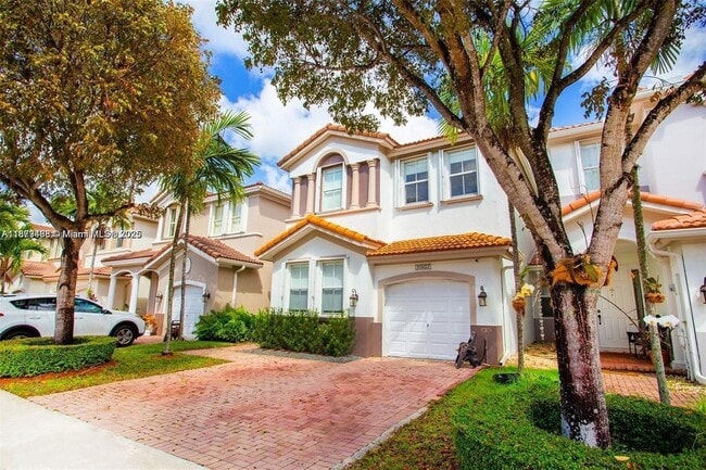 10857 NW 84th St in Doral, FL - Building Photo - Building Photo