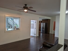 7132 Rochester Ave in Chilliwack, BC - Building Photo - Building Photo