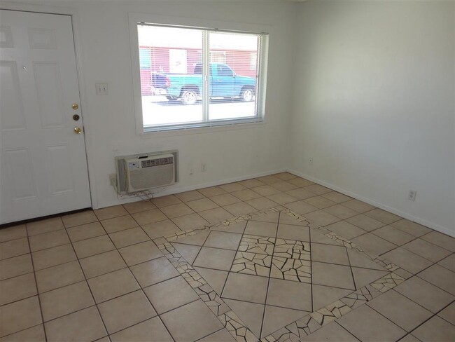 8944 Norton St in El Paso, TX - Building Photo - Building Photo
