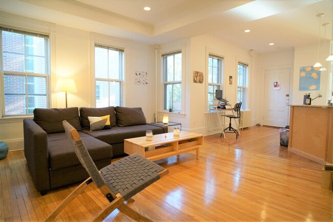 26 Healey St, Unit 1