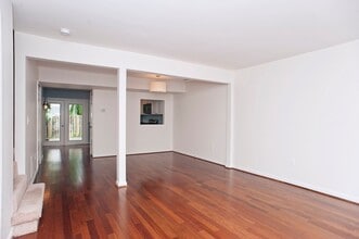 2 Janwall Ct in Annapolis, MD - Building Photo - Building Photo