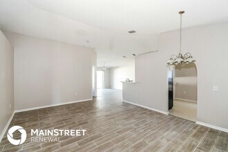 7373 Volley Dr N in Jacksonville, FL - Building Photo - Building Photo