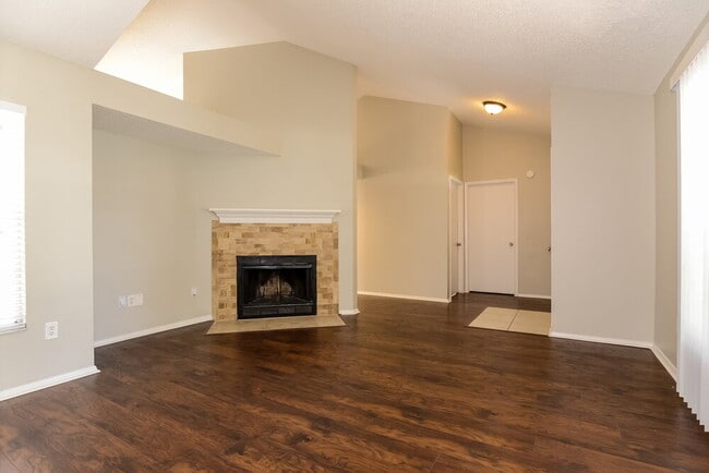 1428 High Knoll Dr in Brandon, FL - Building Photo - Building Photo