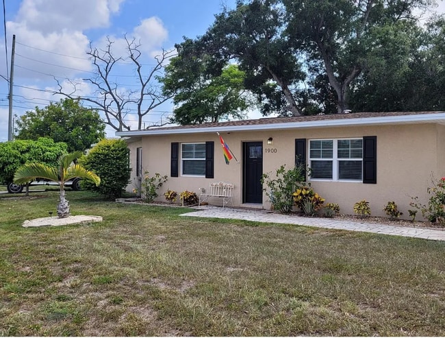 property at 1900 16th Ave N