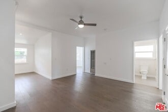 31 Breeze Ave in Los Angeles, CA - Foto de edificio - Building Photo