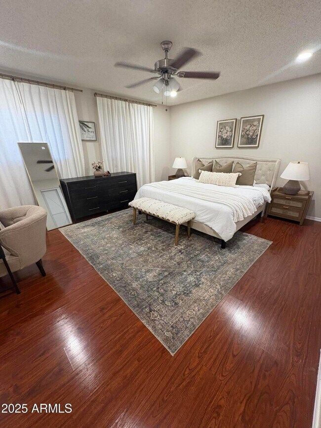 5021 W Echo Ln in Glendale, AZ - Building Photo - Building Photo