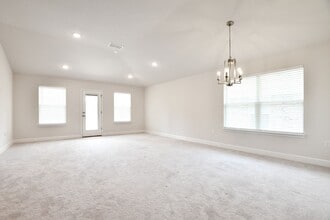 15975 NW 123rd Ave in Alachua, FL - Building Photo - Building Photo