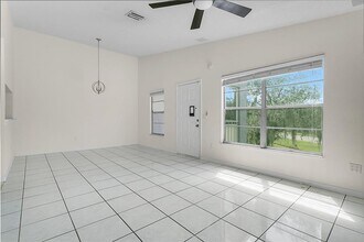 305 Northlake Dr in Sanford, FL - Building Photo - Building Photo