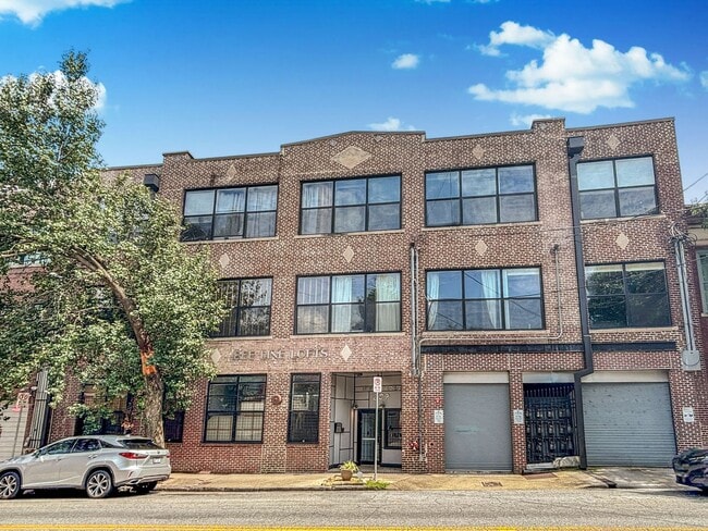 property at 204 Walker St SW