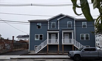 33 Hamilton St in Providence, RI - Building Photo