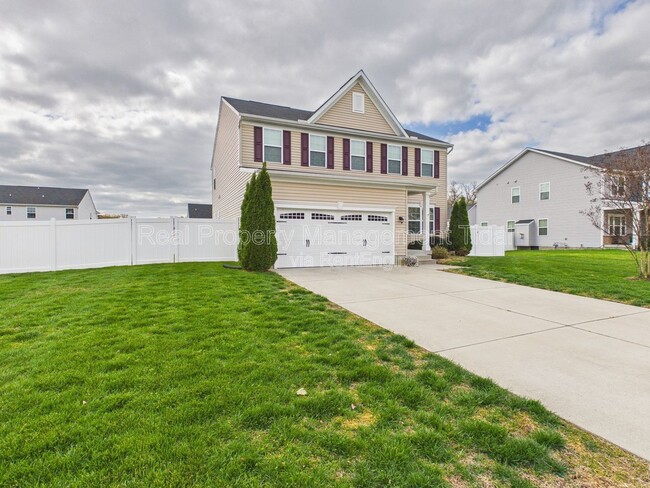 555 Oliver Wy in Newport News, VA - Building Photo - Building Photo