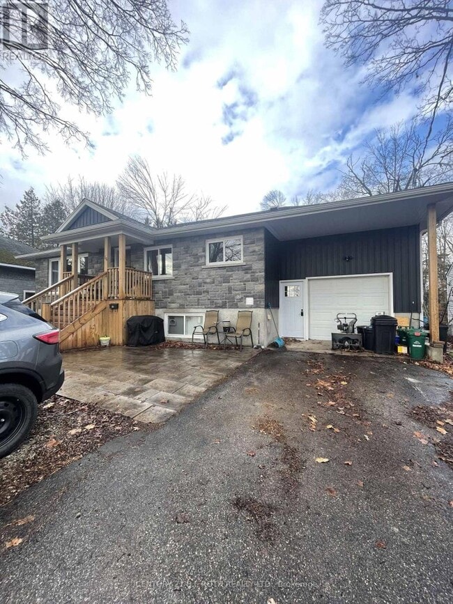 56 Olive Crescent in Orillia, ON - Building Photo - Building Photo