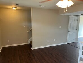 43 Lobo Ln in Inwood, WV - Building Photo - Building Photo
