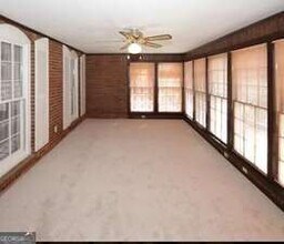 4754 Winthrop Dr in College Park, GA - Building Photo - Building Photo