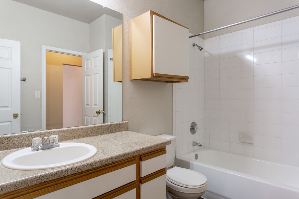 Park Vista Townhomes Watauga, TX Apartments For Rent