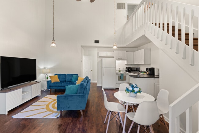 property at 300 S Grove Blvd