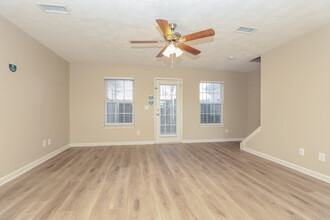 4062 George Buchanan in La Vergne, TN - Building Photo - Building Photo