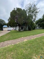 1106 Middleton St in Killeen, TX - Building Photo