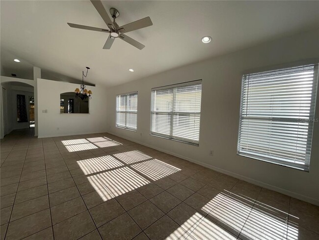 18125 Lembrecht Way in Tampa, FL - Building Photo - Building Photo