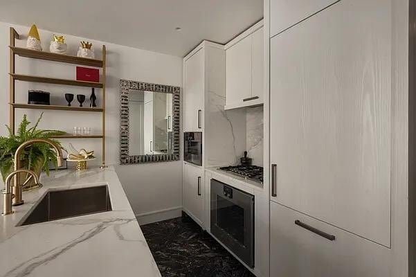 500 W 18th St in New York, NY - Building Photo - Building Photo