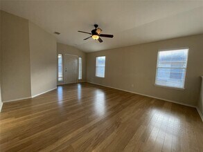 803 Middle Brook Dr in Leander, TX - Building Photo - Building Photo