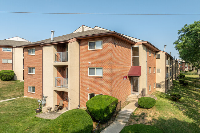 Governor Sproul in Broomall, PA - Foto de edificio - Building Photo