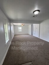 730 W 8th St in Ada, OK - Building Photo - Building Photo