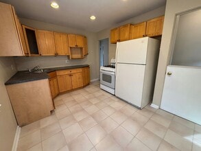 16784 Toepfer Dr in Eastpointe, MI - Building Photo - Building Photo