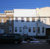 212 Highland Pl Apartments