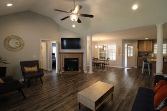 1875 Gallery Dr in Sumter, SC - Building Photo - Building Photo