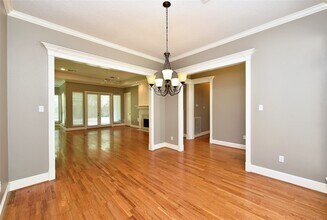 5830 Hornwood Dr in Houston, TX - Building Photo - Building Photo