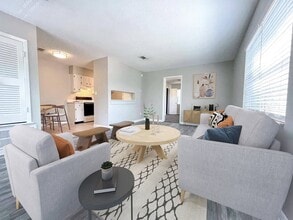 Colony House Apartments in Fort Walton Beach, FL - Foto de edificio - Building Photo