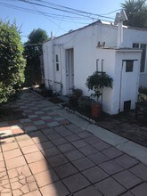 116 Paloma Ave, Unit 116C in Los Angeles, CA - Building Photo - Building Photo