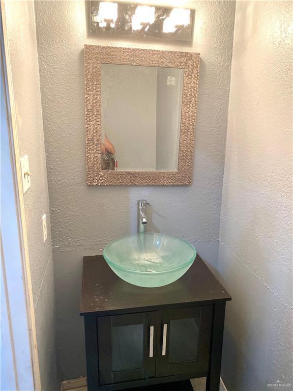 25 South Dr in Pharr, TX - Building Photo - Building Photo