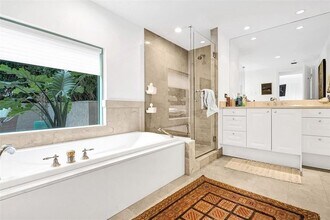 3400 SW 27th Ave in Miami, FL - Building Photo - Building Photo
