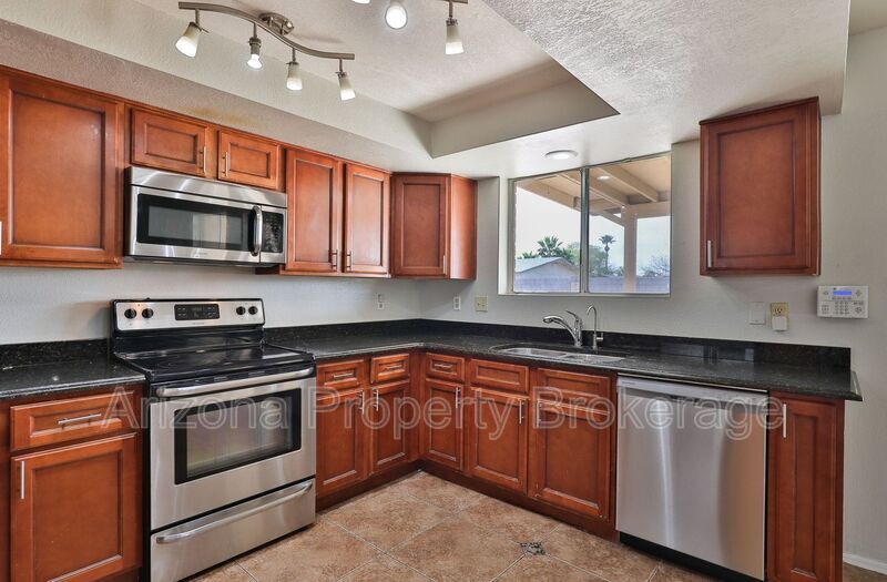 1519 E Kael St in Mesa, AZ - Building Photo