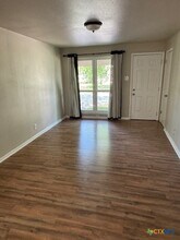 428 Aguila St in Seguin, TX - Building Photo - Building Photo
