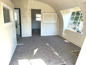 18 Hale Ave in Franklin, NJ - Building Photo - Building Photo