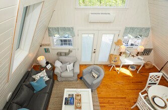 68 S Edgewood Rd in East Lyme, CT - Building Photo - Building Photo