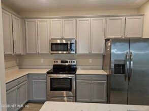 10330 Alder Creek Ln in Jacksonville, FL - Building Photo - Building Photo