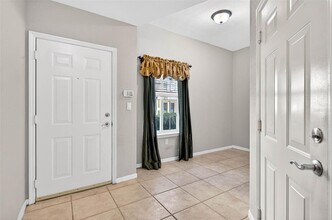 9739 Meadow Field Cir in Westchase, FL - Building Photo - Building Photo