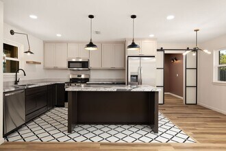 1518 Orchid Ave in McAllen, TX - Building Photo - Building Photo