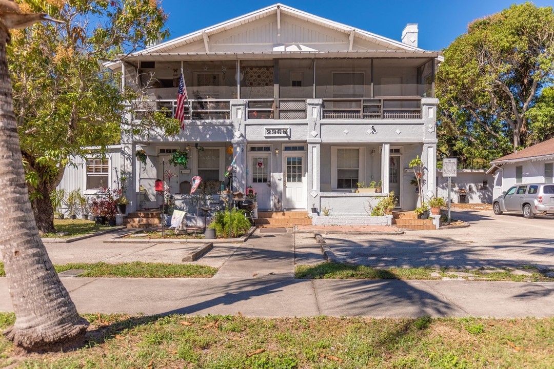 2960 Nelson St in Ft. Myers, FL - Building Photo